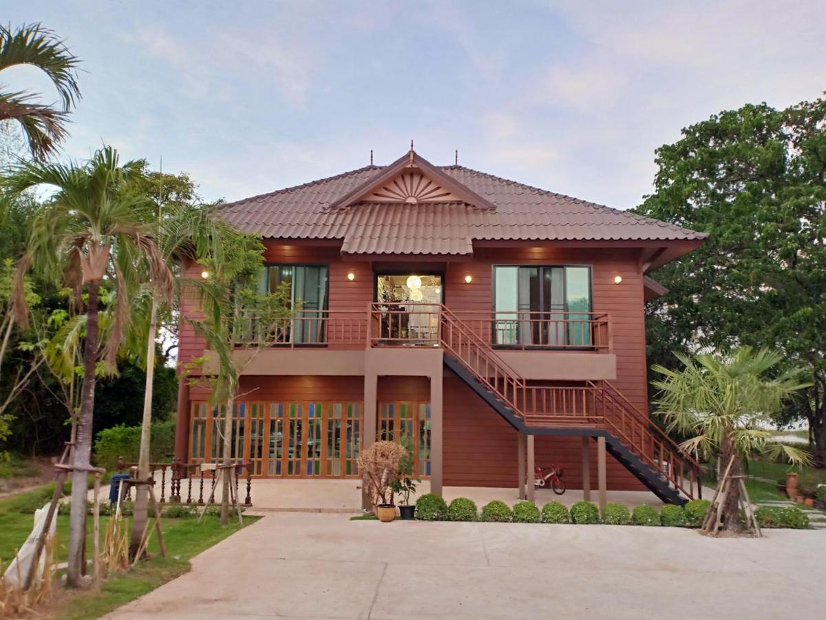 Baanbua Nonlen Hotel Udon Thani Exterior photo